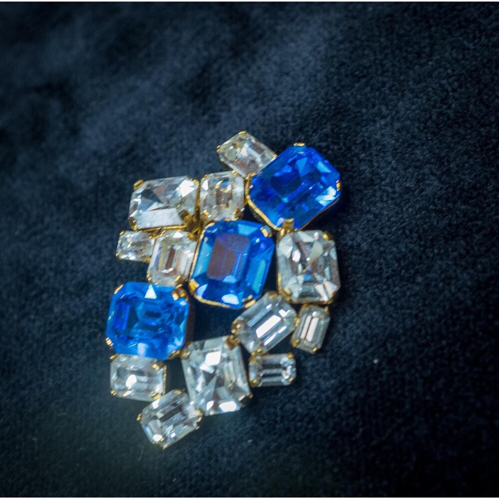 Vintage Sapphire Blue and Clear Rhinestone Brooch Gold Tone Emerald Cut Pin